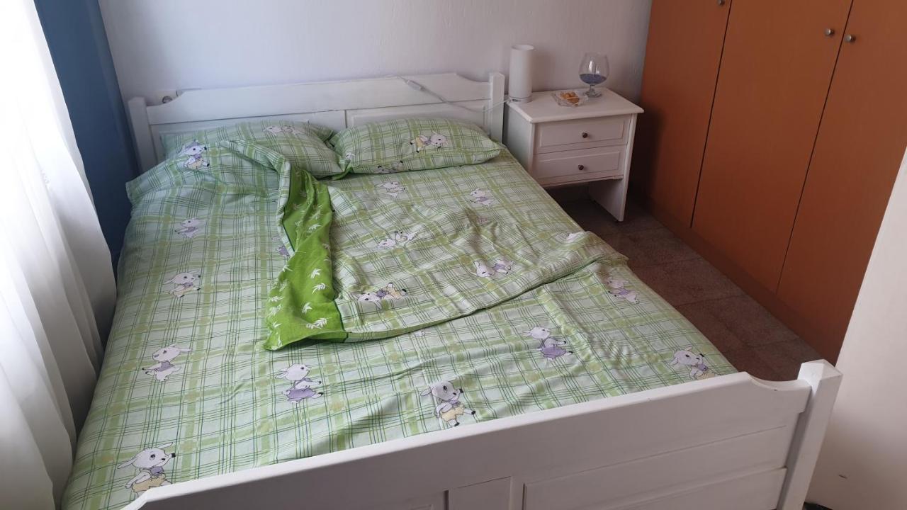 Gouris Appartements Nea Kallikrateia Ngoại thất bức ảnh