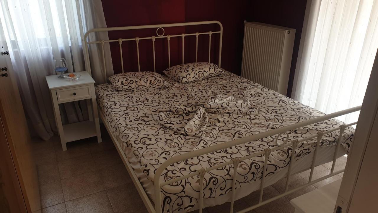 Gouris Appartements Nea Kallikrateia Ngoại thất bức ảnh